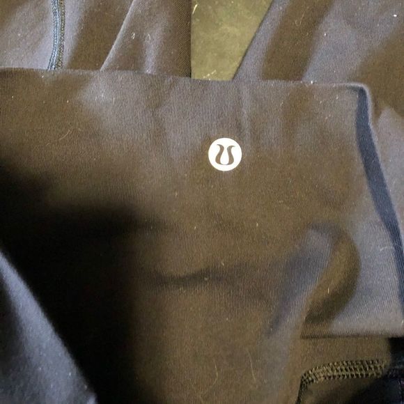 Lululemon - Picture 10 of 10